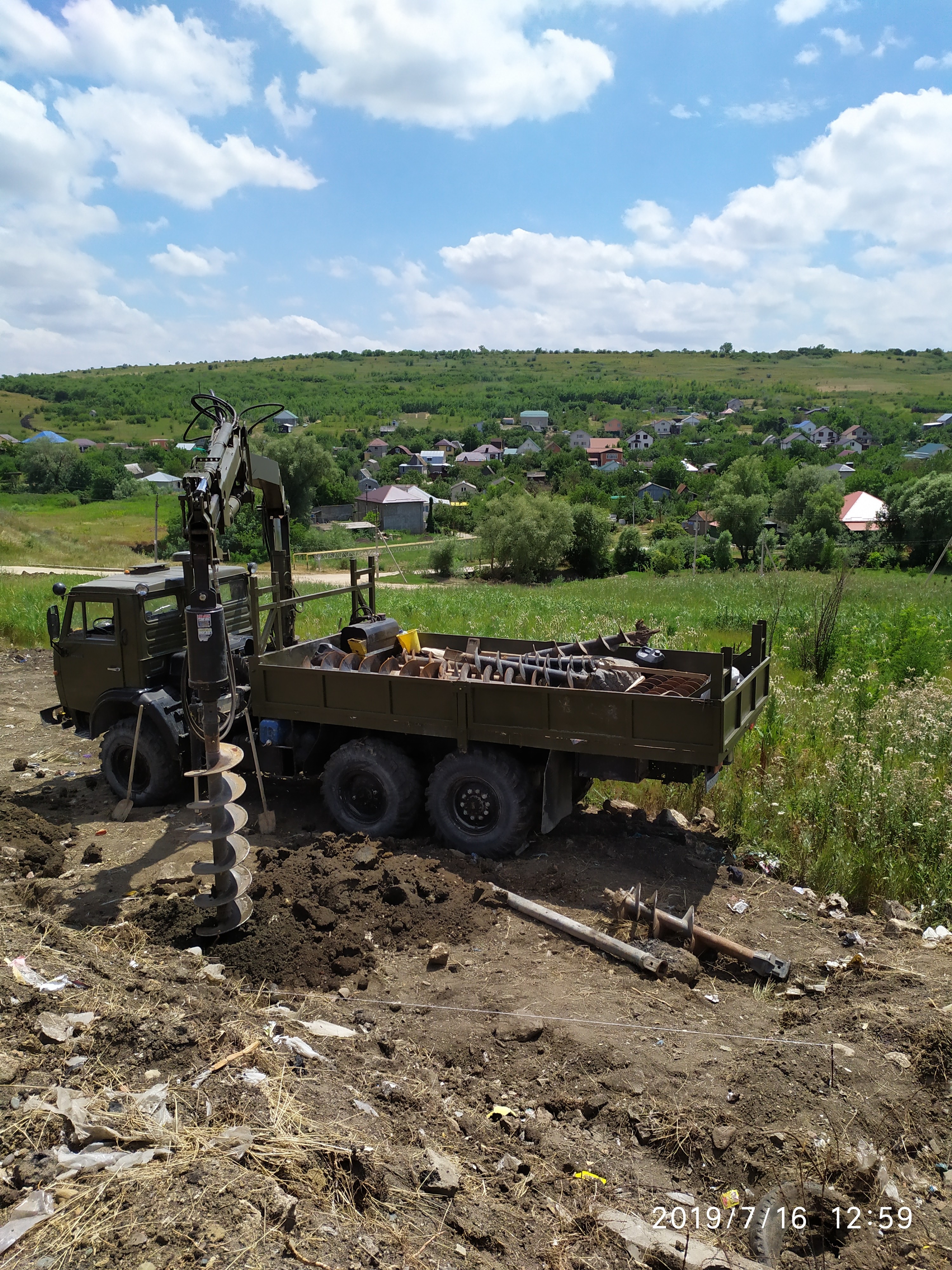 Ямобур в аренду и на заказ