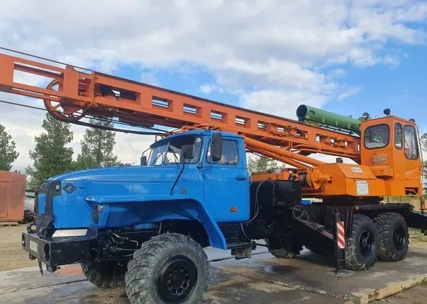 Забивка свай Сваебой Копер Ямобур Буроям бм-811