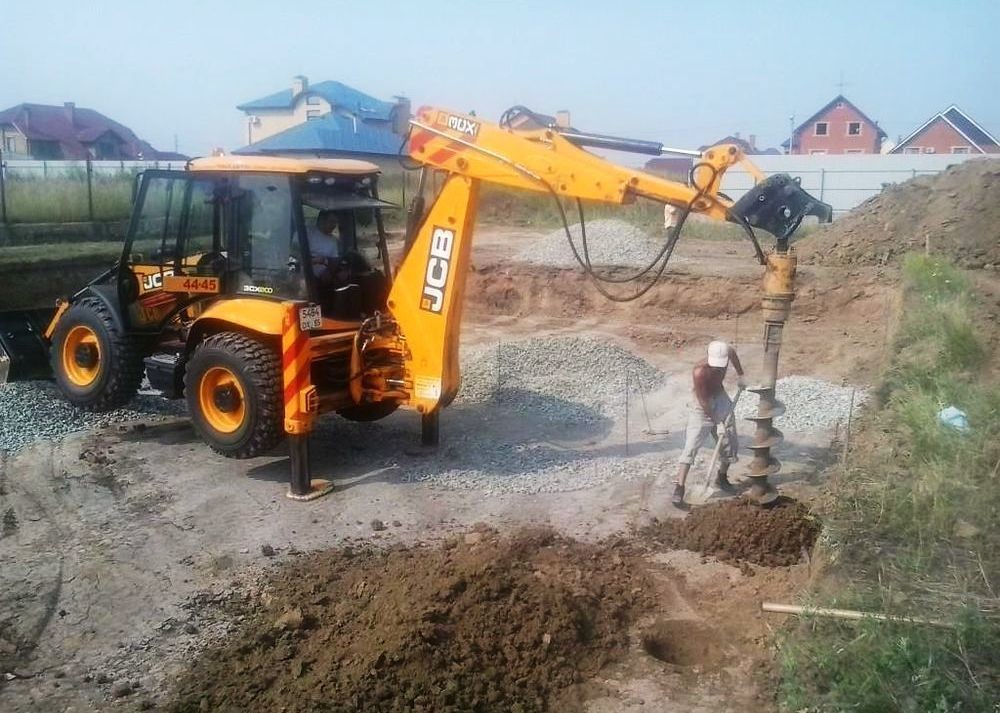 Заказ ямобура-экскаватора-погрузчика JCB 3CX