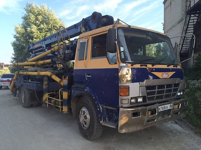 Заказать мини бетононасос Hino