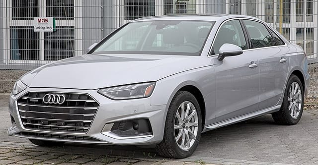 Audi A4 (B9)