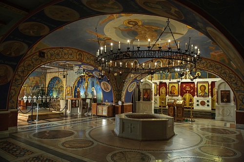 Нижний храм