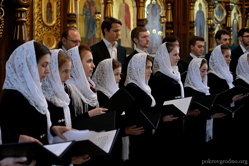 Молодежный хор Покровского храма в Ясенево