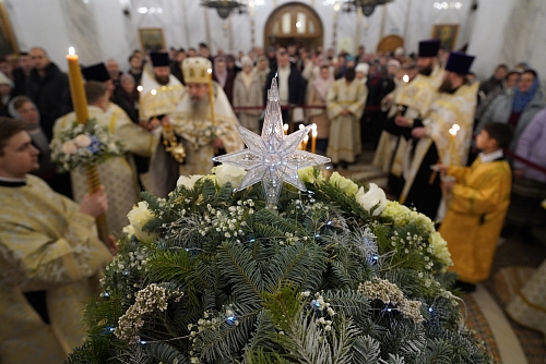 Всенощное бдение накануне праздника РОЖДЕСТВА ХРИСТОВА.   Фотограф Олег Татаркин
