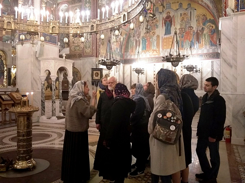Экскурсия в неовизантийский Покровский храм в Ясеневе для прихода храма Троицы на Воробьевых горах, преподавателей и учащихся МГУ