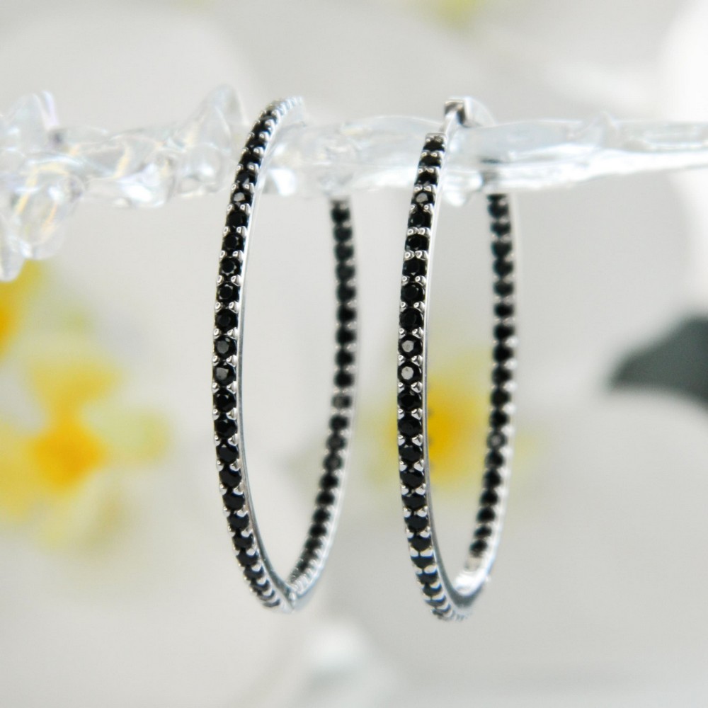Серьги из серебра с фианитом