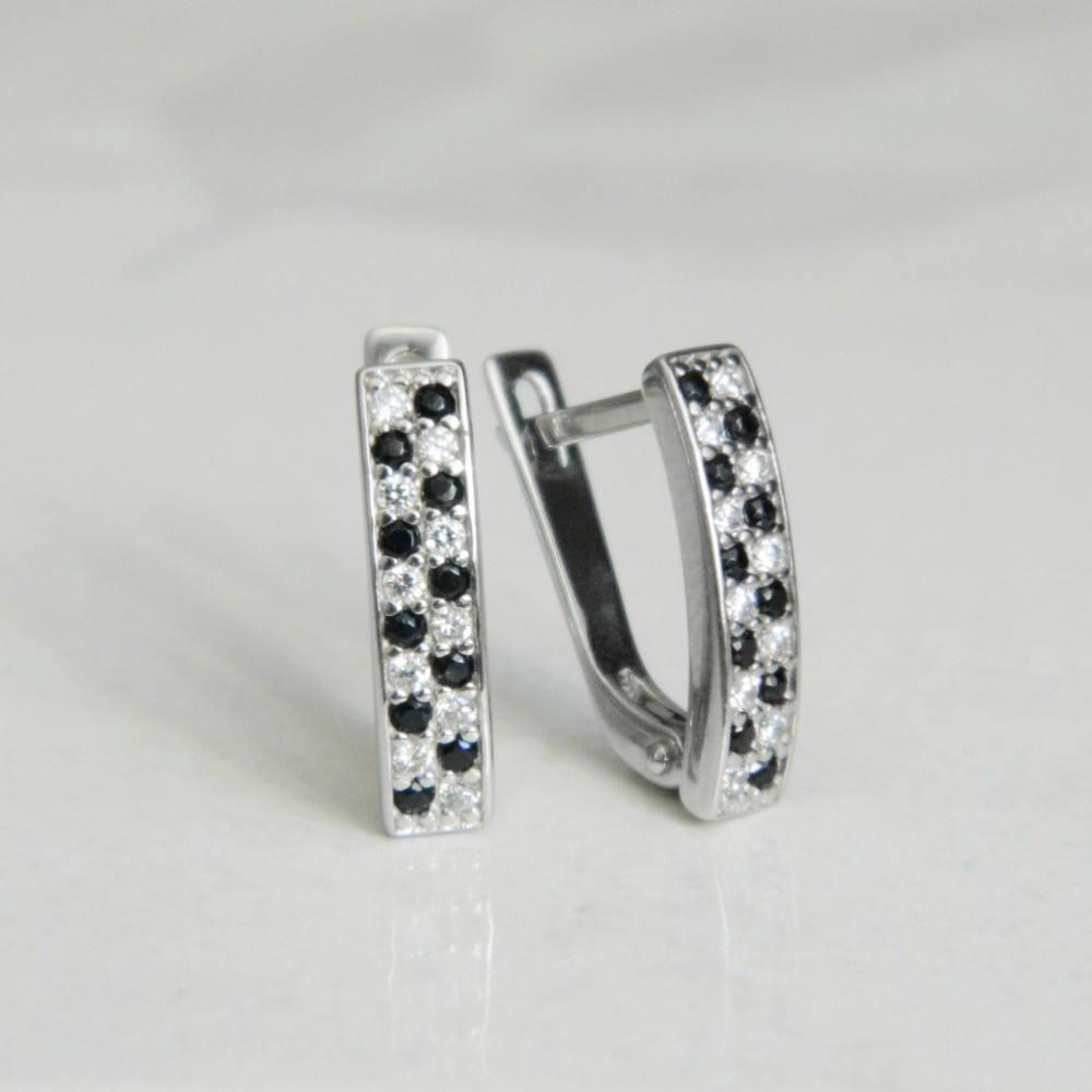 Серьги из серебра с фианитами