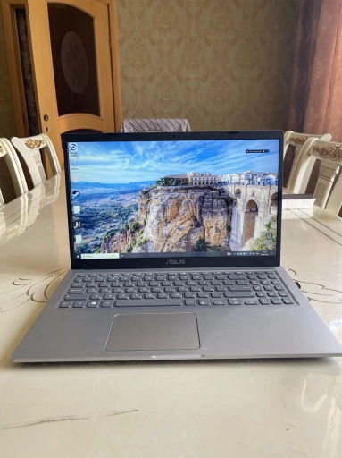 ASUS