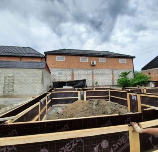 Фундамент любой сложности. Своя опалубка. Работаем на совесть.