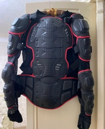 Наколенники и моточерепаха размер L