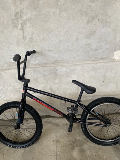 Велосипед BMX трюкач