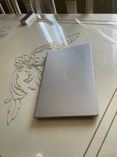 ASUS