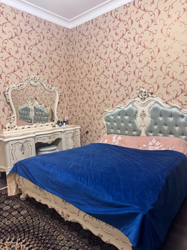 Спальный гарнитур