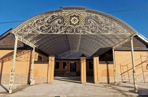 Навес из поликарбоната