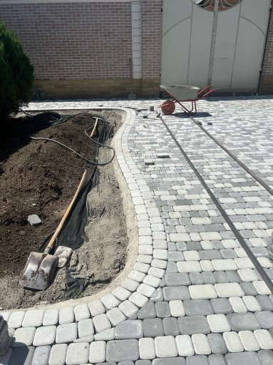 Укладка брусчатки