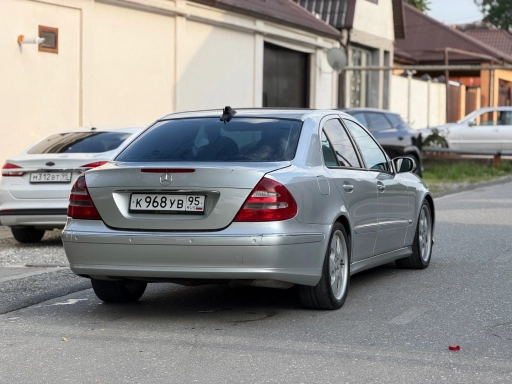 Mercedes-Benz E-Класс, 2002, 350000км