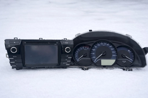 Спидометр и Штатная Магнитола