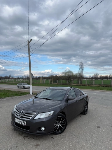 Toyota Camry, 2009, 300000км