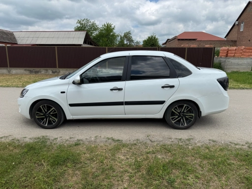 LADA Granta, 2014, 184000км