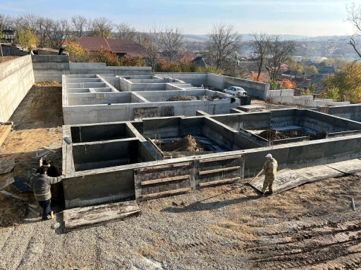 Заливка фундамента