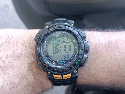 Часы Casio PRG 240