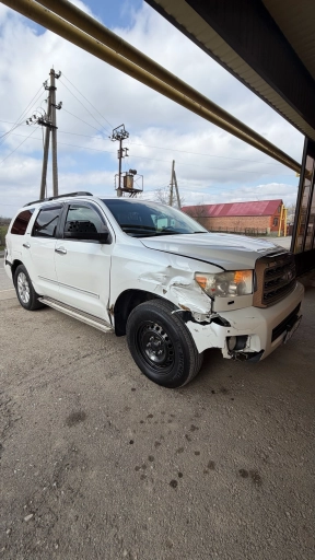Toyota Sequoia, 2010, 260000км