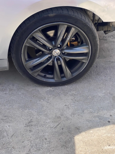 Nissan Fuga, 2009, 200км