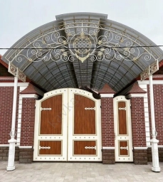 Навес из поликарбоната