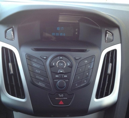 Магнитола Форд3