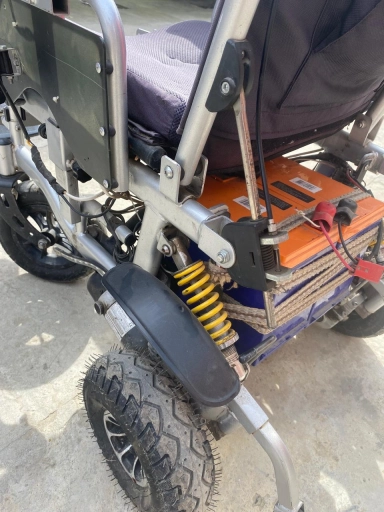 Инвалидная коляска с электроприводом