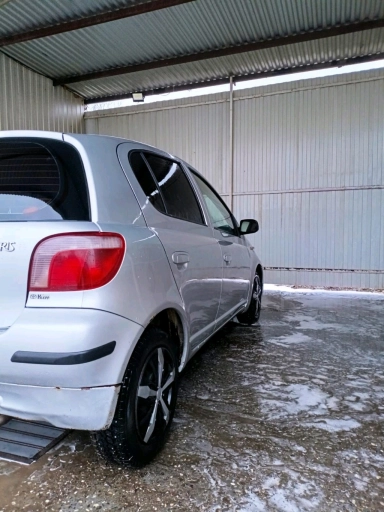 Toyota Yaris, 2000, 220000км