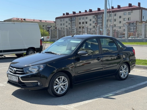 ВАЗ Granta, 2022, 65000км