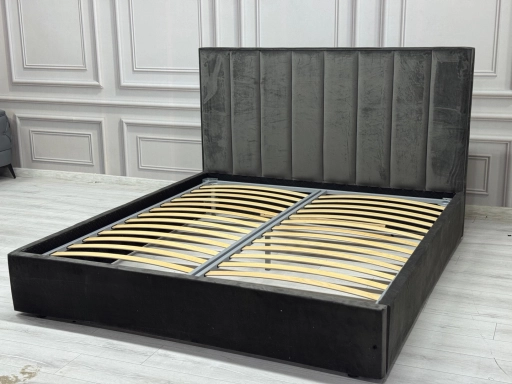 Двухспальняя кровать