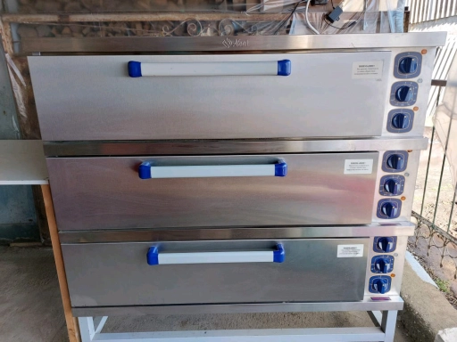 Печь трехдверная Abat