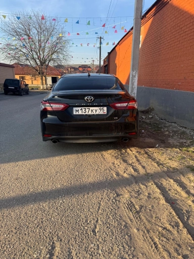 Toyota Camry, 20, 120000км