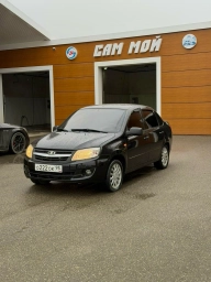 ВАЗ Granta, 2013, 320000км