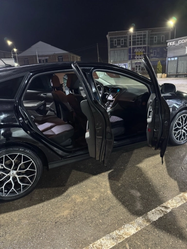 Ford Focus, 2015, 334000км