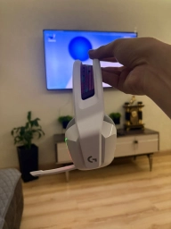 Наушники Logitech G733