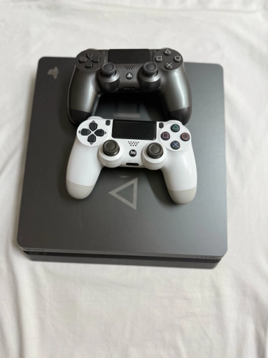 Ps4 slim 1 tb