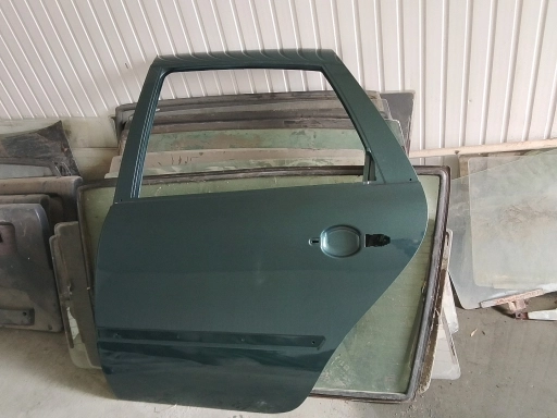 Дверь лада гранта лифтбэк