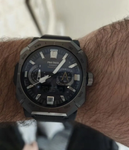 Часы casio protrek