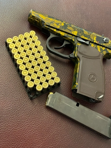 Макар работает как надо