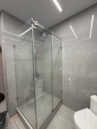 Безраное остекление