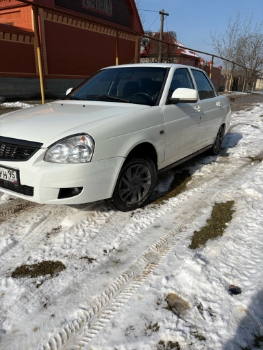 ВАЗ Priora, 12, 300000км