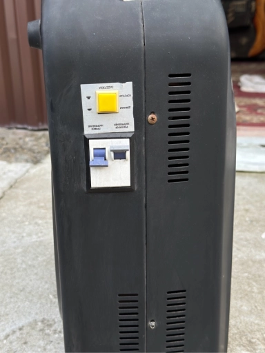 Стабилизатор Resanta 12 т