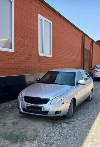 ВАЗ Priora, 10, 320 000км