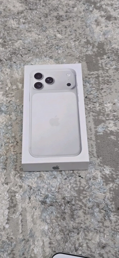 IPHONE 17 PRO MAX ⬜️  (Android)