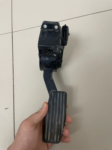 Электро педаль газа Приора