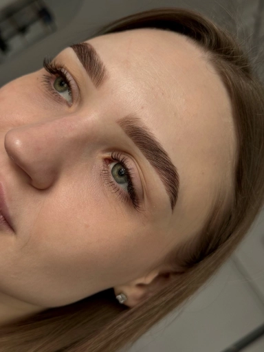 Ламинирование бровей и ресниц.