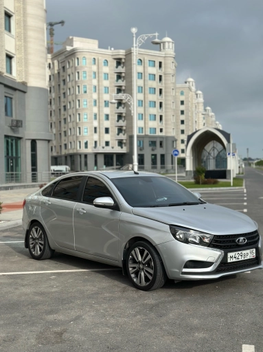 ВАЗ Vesta, 2016, 180000км